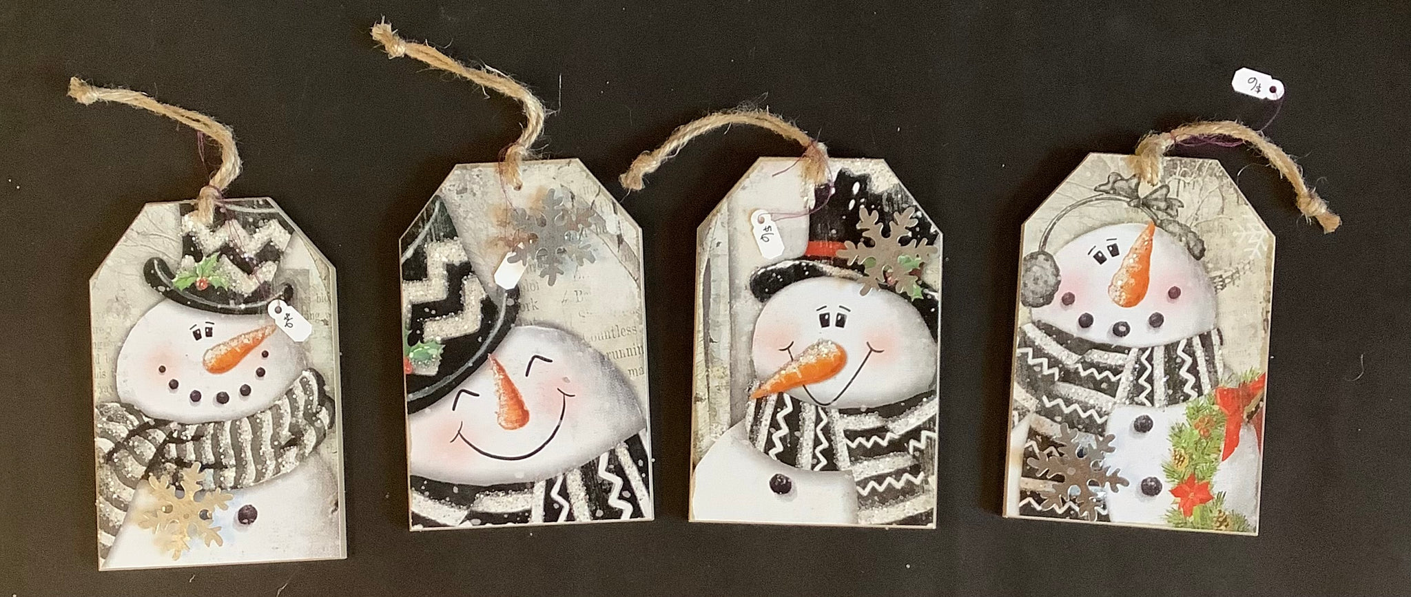 Snowman hanging tag (4 styles) small