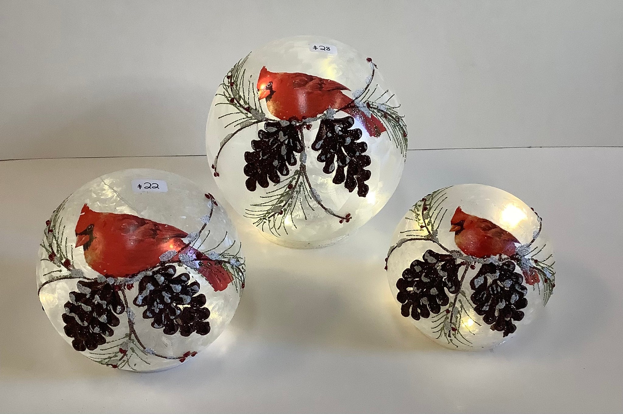 Lighted Cardinal Globe (3 sizes)