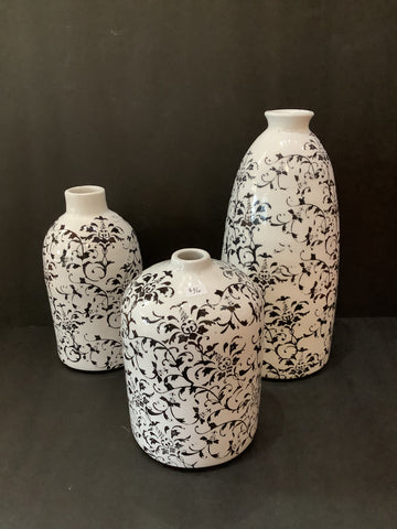 Black & White vase (3 sizes)