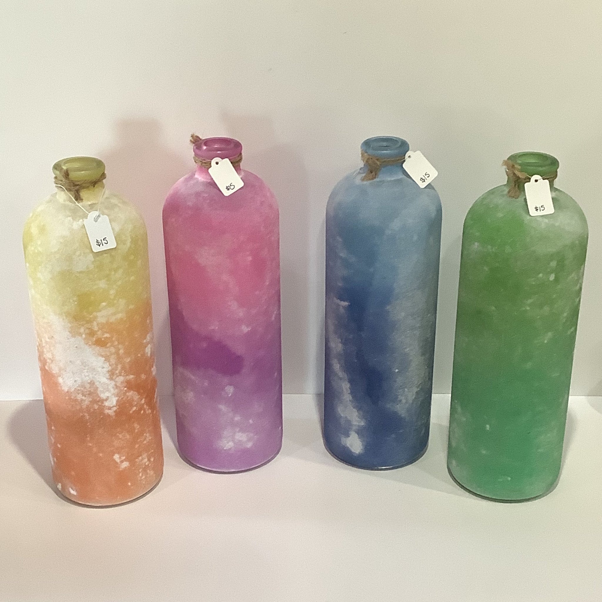 Vases (4 colors)