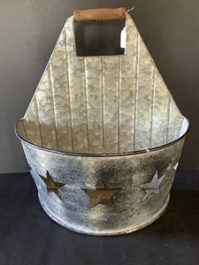 Metal star planter